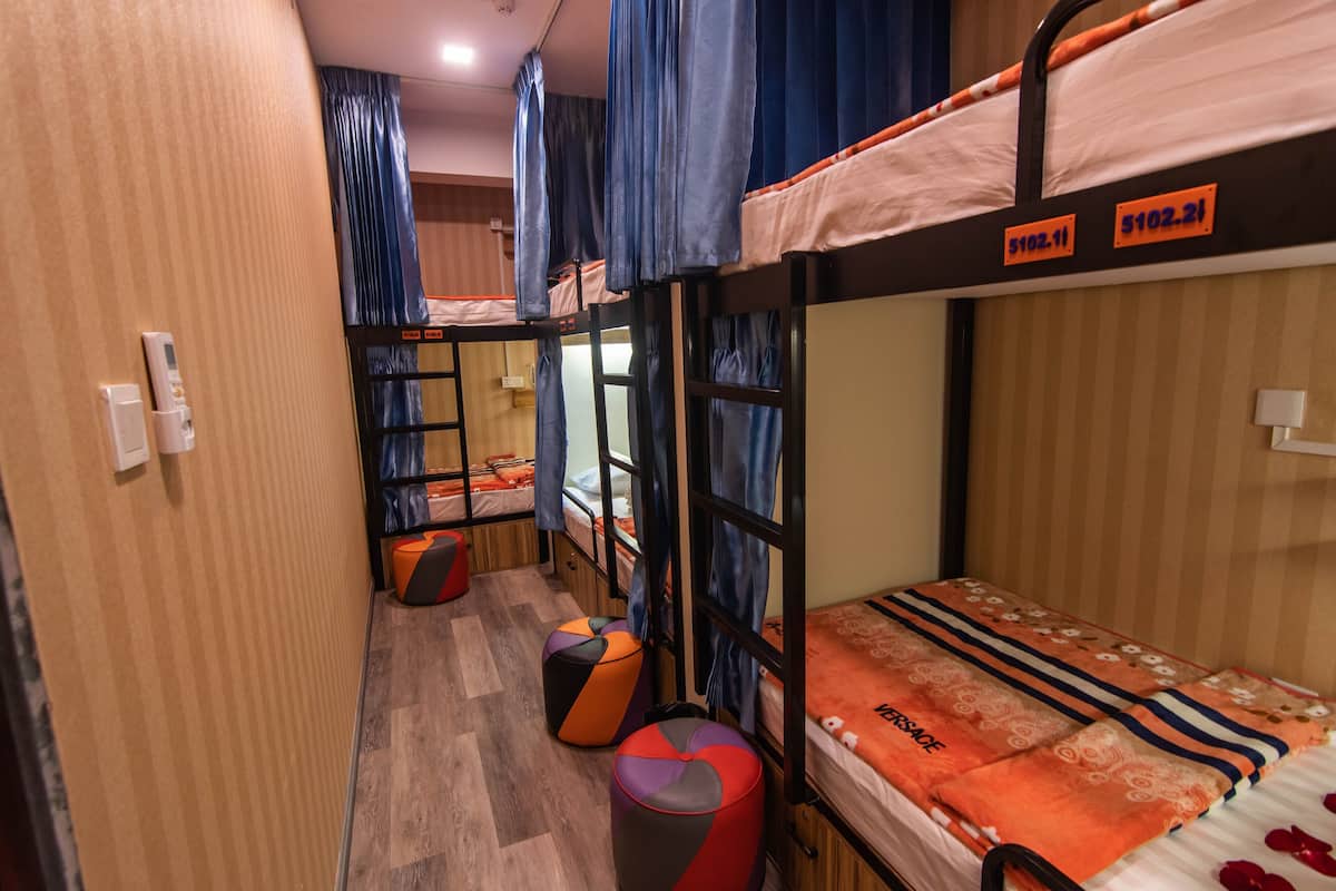 Basic Shared Dormitory | Free WiFi