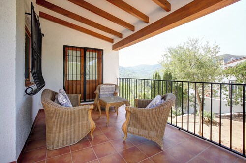 Villa Carfax, mit privatem Pool und schöner Aussicht