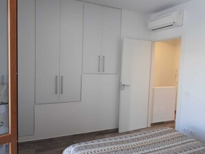 2 chambres, fer et planche Ă repasser, Wi-Fi, draps fournis
