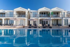 Piscine extérieure (ouverte en saison)