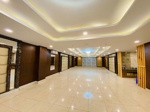 Hallway - Royal Mansion (Bhuntar)