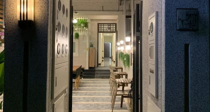 910 Hostel