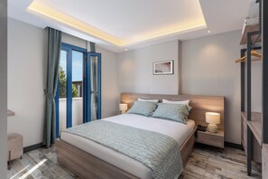 Superior Room (4 Adults) | Premium bedding, minibar, in-room safe, soundproofing - Acropol Of Bodrum Beach Hotel (Bodrum)