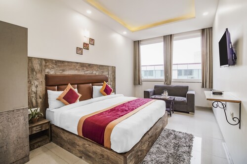 Gracious by Vishesh Hotels & Home Stay