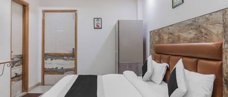 3 Schlafzimmer, Schreibtisch, Bügeleisen/Bügelbrett, kostenloses WLAN