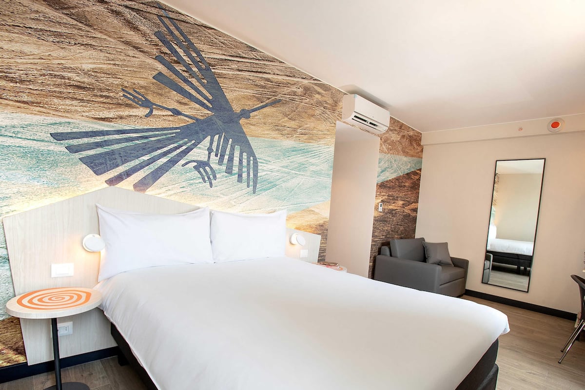 Room, Multiple Beds