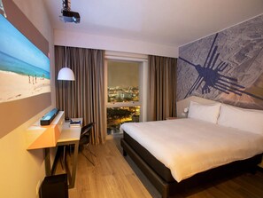 Superior Room, 1 Double Bed (Plug and Play) | In-room safe, individually decorated, individually furnished, desk - ibis Styles Lima Benavides Miraflores Hotel (Lima)