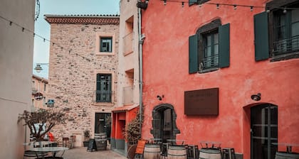 Family Villa set in a mediterranean garden overlooking the Thau Lagoon