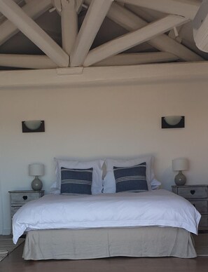 4 chambres, fer et planche à repasser, Wi-Fi, draps fournis