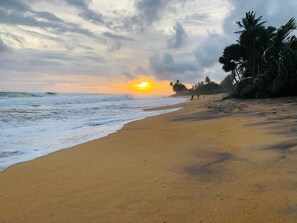 Beach nearby - Vill coco beach (Boossa)