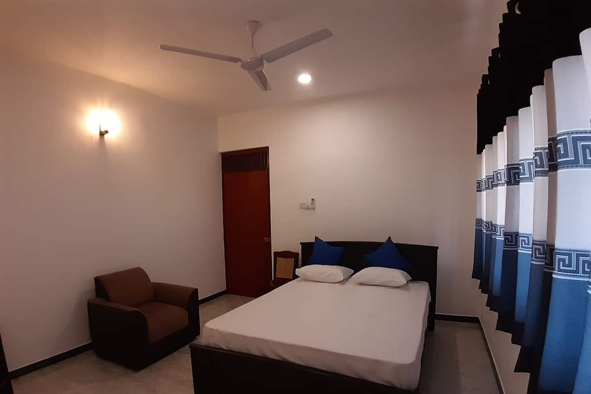 Deluxe Room, 2 Bedrooms, Private Bathroom