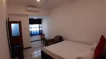 Deluxe Room, 2 Bedrooms, Private Bathroom | Premium bedding, memory foam beds, in-room safe, individually decorated