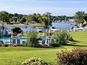 Piscine extérieure, piscine chauffée