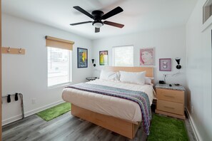 2 chambres, fer et planche à repasser, accès au Wi-Fi (inclus)