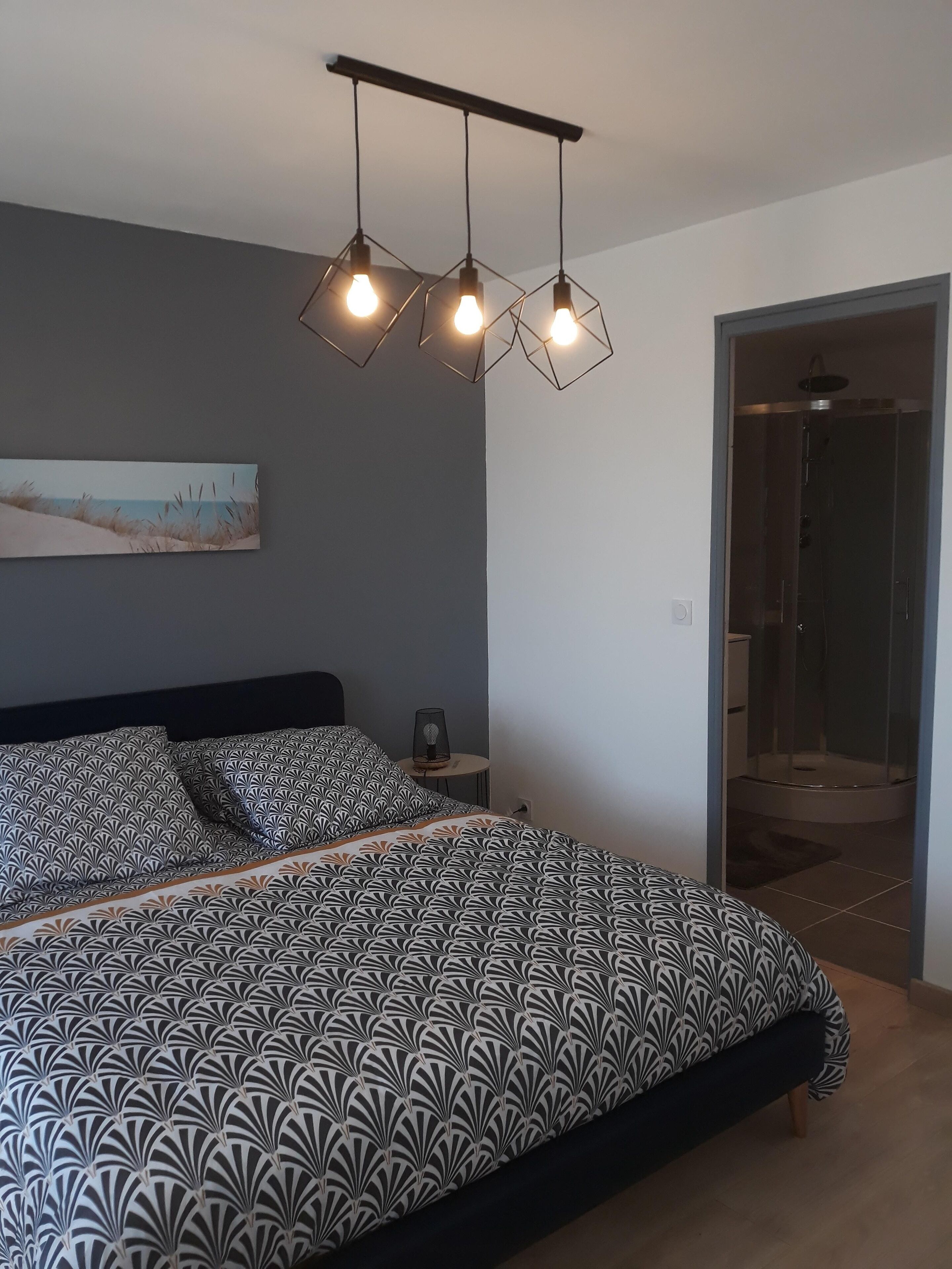 4 makuuhuonetta, silitysrauta/-lauta, vauvan matkasänky, ilmainen Wi-Fi