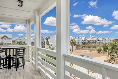 3 Decks, Resort Pool & Beach Boardwalk - Sea Shack