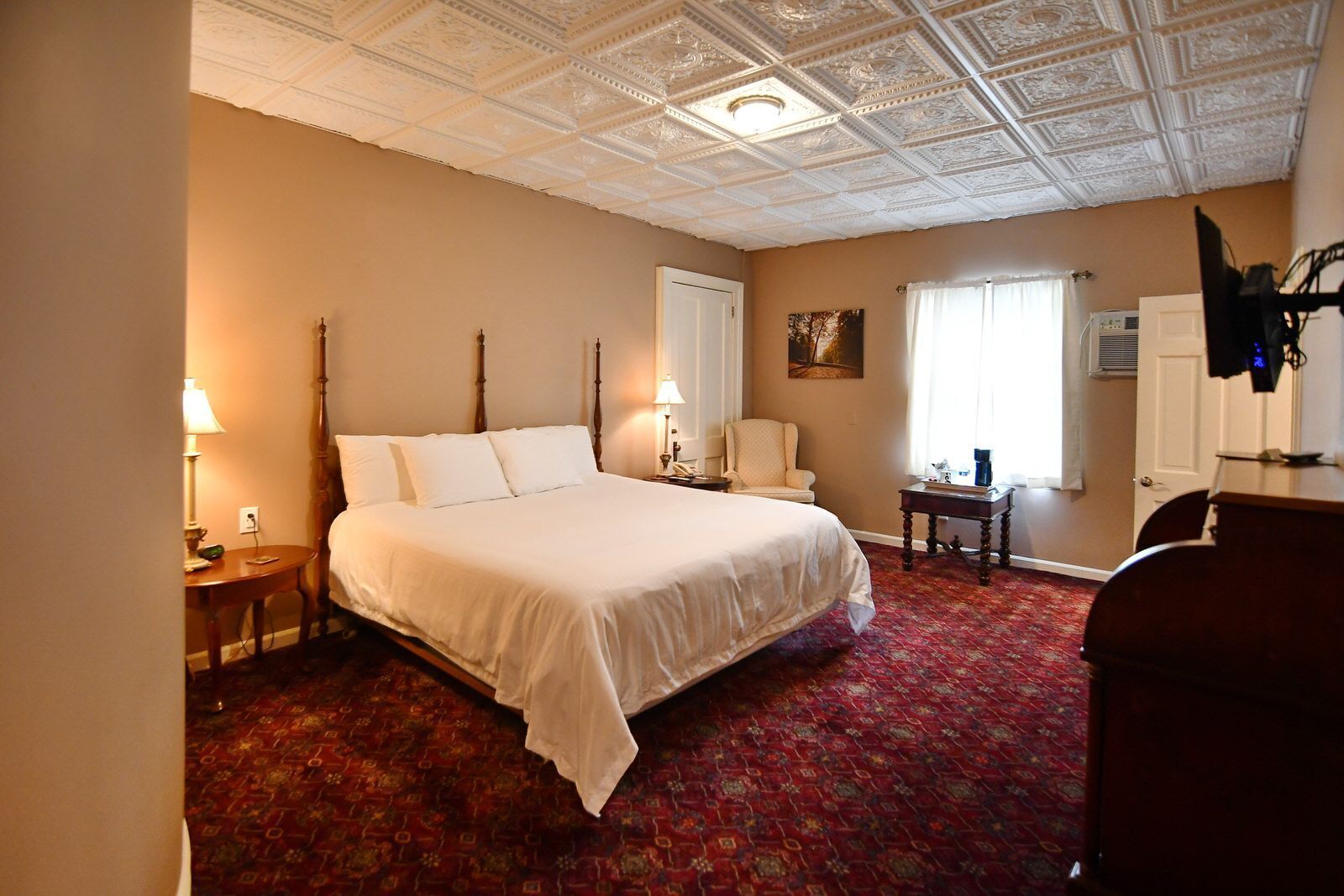 Camera singola, 1 letto king | Con arredamento individuale, tende oscuranti, ferro/asse da stiro