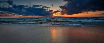 Superbes vues sur les canaux depuis votre balcon! Marchez jusqu'à la plage et le phare.
