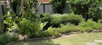 Quite, secure ,  private accommodation. Close to beach front and amenities