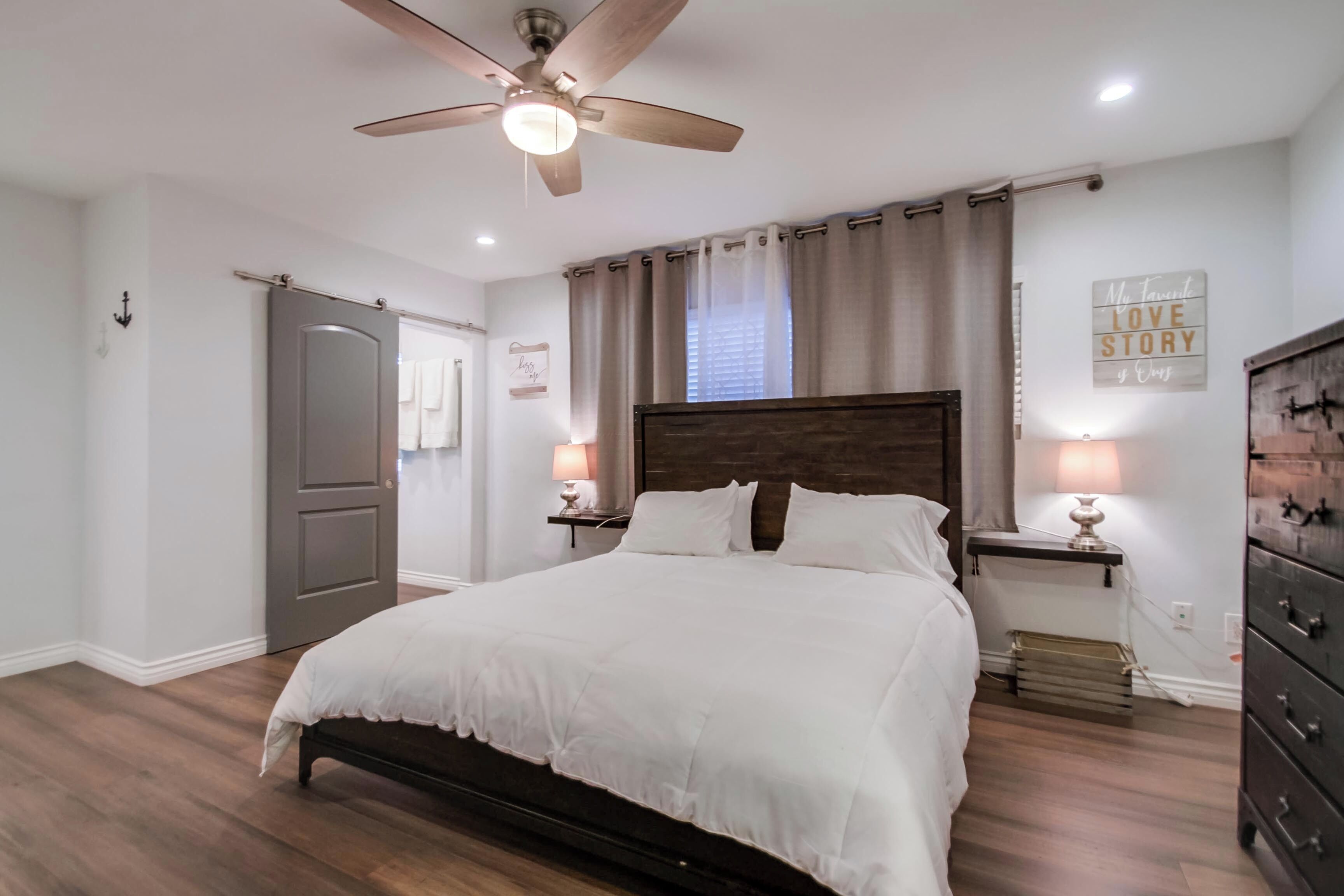 2 bedrooms, iron/ironing board, free WiFi, bed sheets