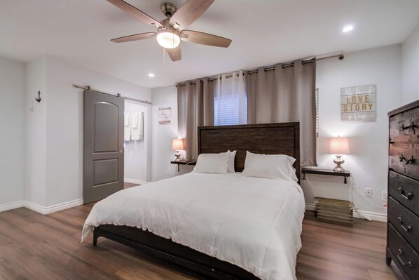 2 chambres, fer et planche à repasser, Wi-Fi gratuit, draps fournis