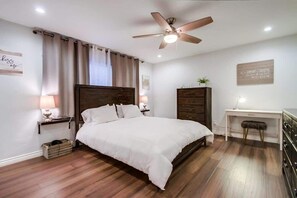 2 habitaciones, tabla de planchar con plancha y wifi gratis 