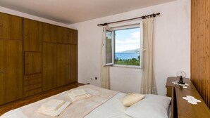 Leilighet (Three Bedroom Apartment with Terrace) | 5 soverom, strykejern/-brett, wi-fi (inkludert) og sengetøy