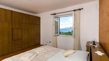 Apartment (Three Bedroom Apartment with Terrace) | 5 bedrooms, iron/ironing board, free WiFi, bed sheets