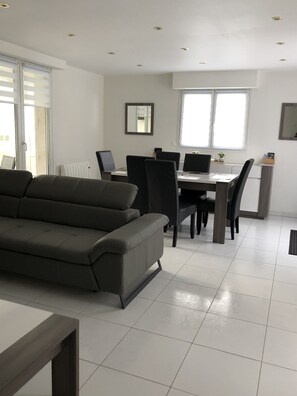 Interior - House, Gite vickie. (Caumont sur aure)