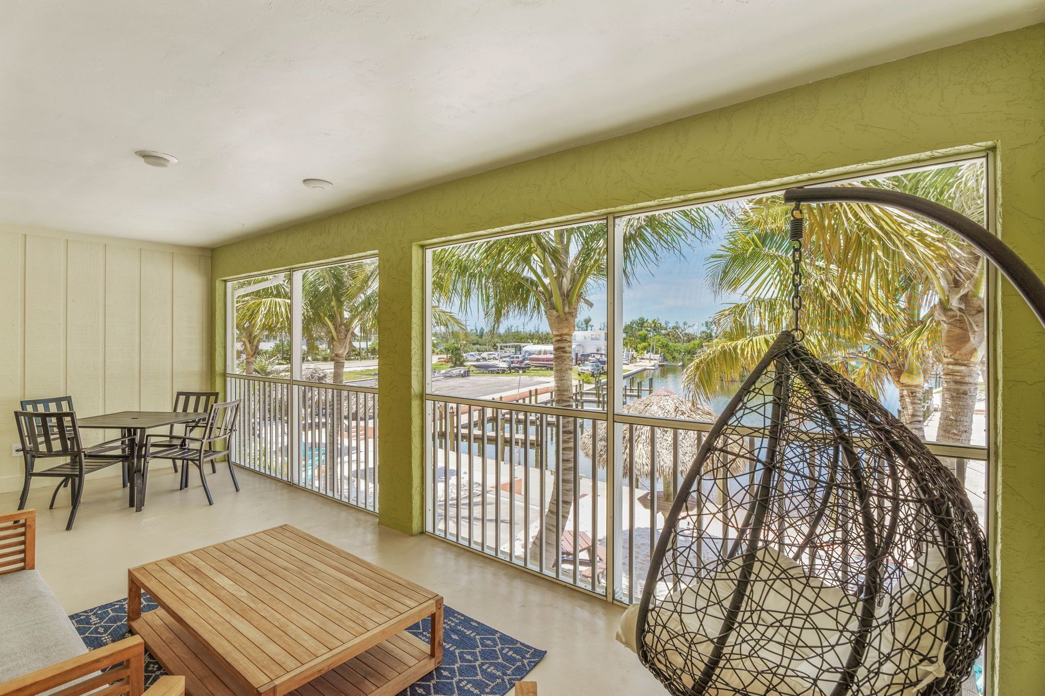 华丽套房 (Second Floor Only) | 露台