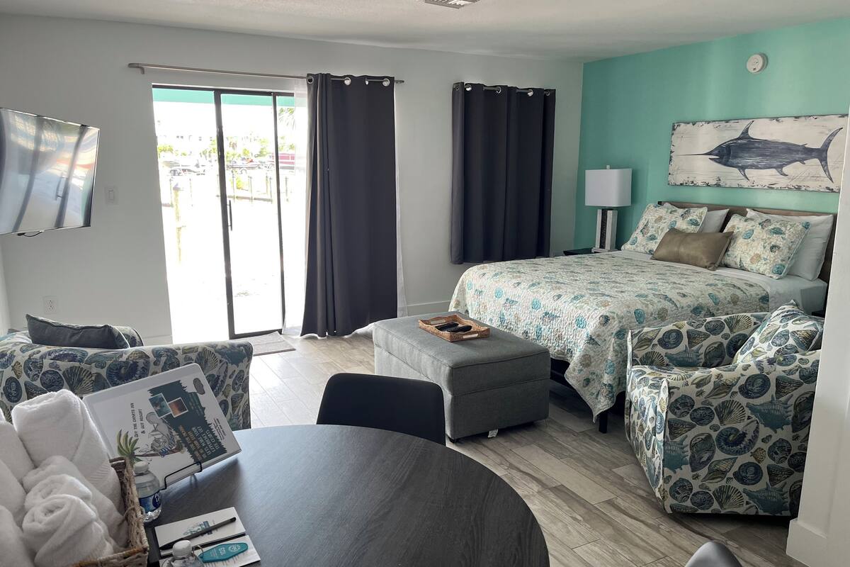 Suite | 1 habitación, decoración personalizada y muebles diferentes