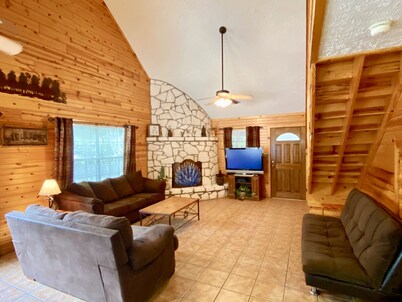 Float 2 Cabin ~ Private Frio River Access @ Comanche Crossing, Cowboy Style!
