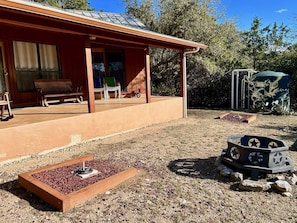 Terrace/patio - The Most Beautiful Private Riverfront in Concan~River Views, Float 2 Cabin! (Concan)