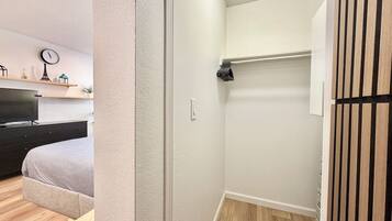 Desk, iron/ironing board, WiFi (free), bed sheets