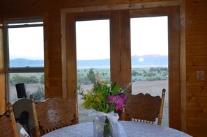 Dining - steamboat stop over ranch  (Cedarville)