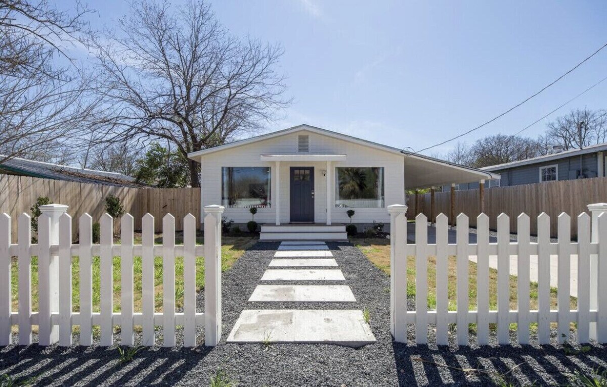 Photo 6 of Casita Bonita - Oasis East Austin