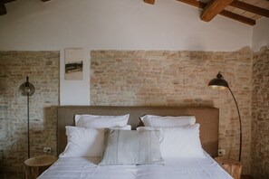9 chambres, Wi-Fi, draps fournis