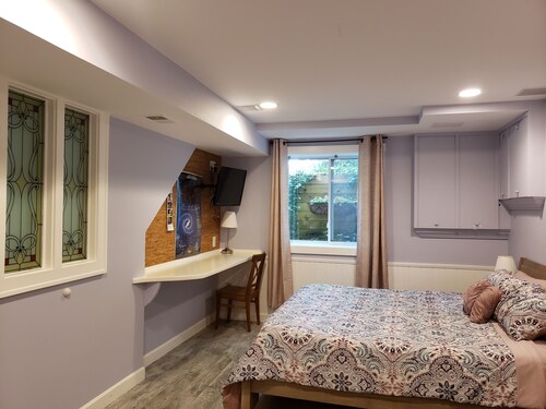 Weaverville-King Bed,Walk to Downtown and the Lake