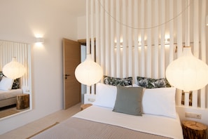 3 bedrooms, in-room safe, iron/ironing board, free WiFi
