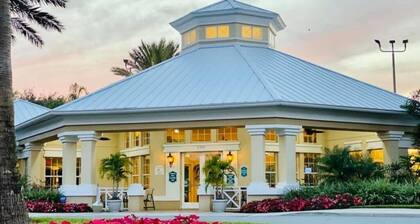 POOL HOME - Luxury Windsor Palms Resort - 6 miles to Disney! POOL HEAT INCLUDED!