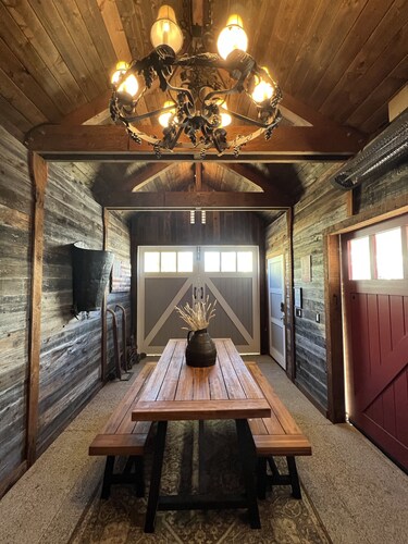 Walk only two blocks to downtown with private backyard space! Pet-Friendly!