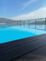 Piscina externa sazonal