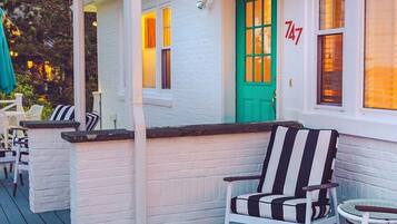 Departamento superior, 1 cama King size y sofá cama, cocina, vista al océano | Terraza o patio