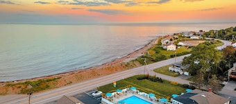 Rye Motor Inn: An Adults-Only Apartment Hotel