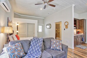 1 bedroom, in-room safe, iron/ironing board, WiFi