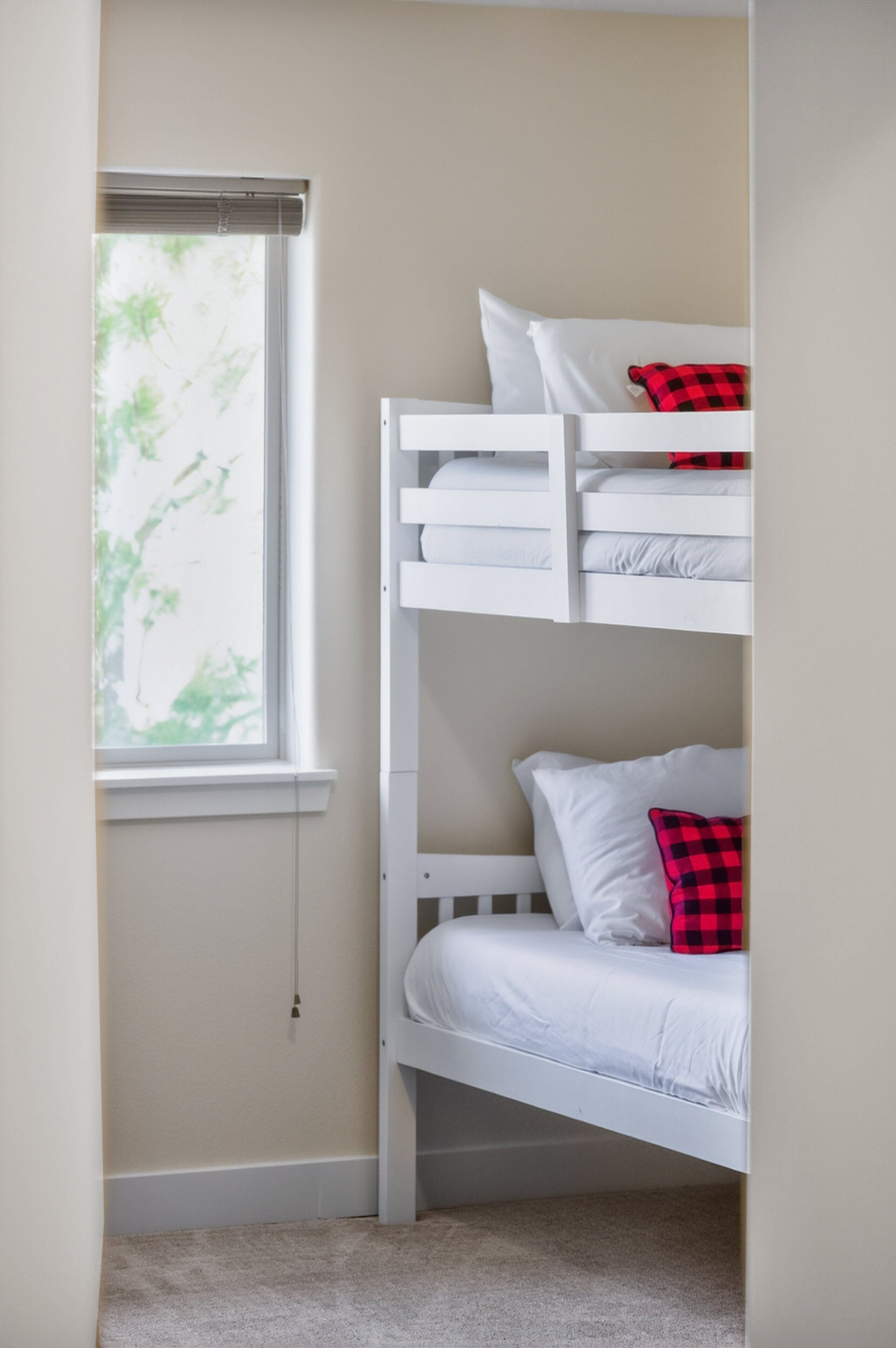 5 Schlafzimmer, Bügeleisen/Bügelbrett, kostenloses WLAN, Bettwäsche