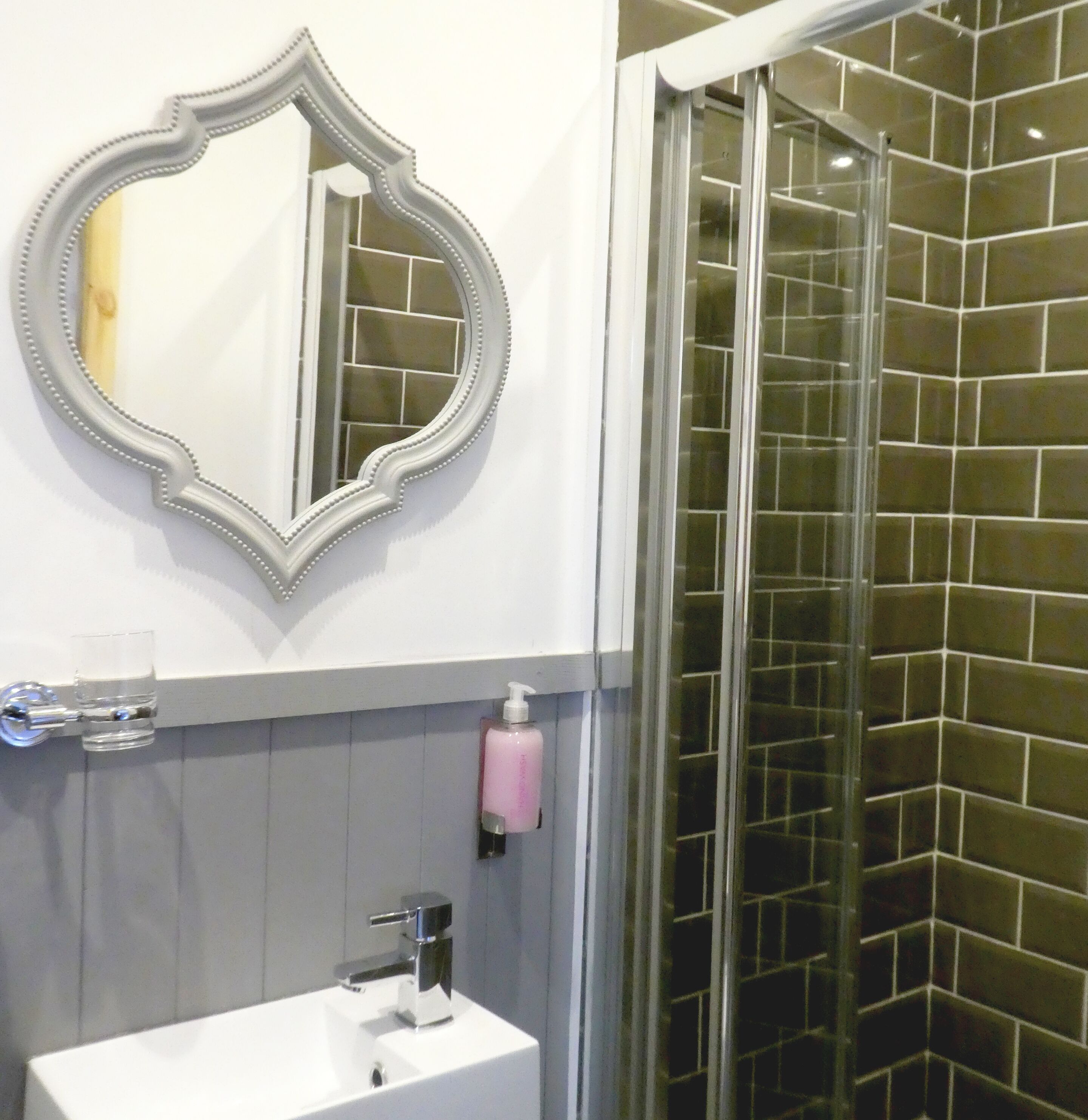 Bathroom shower