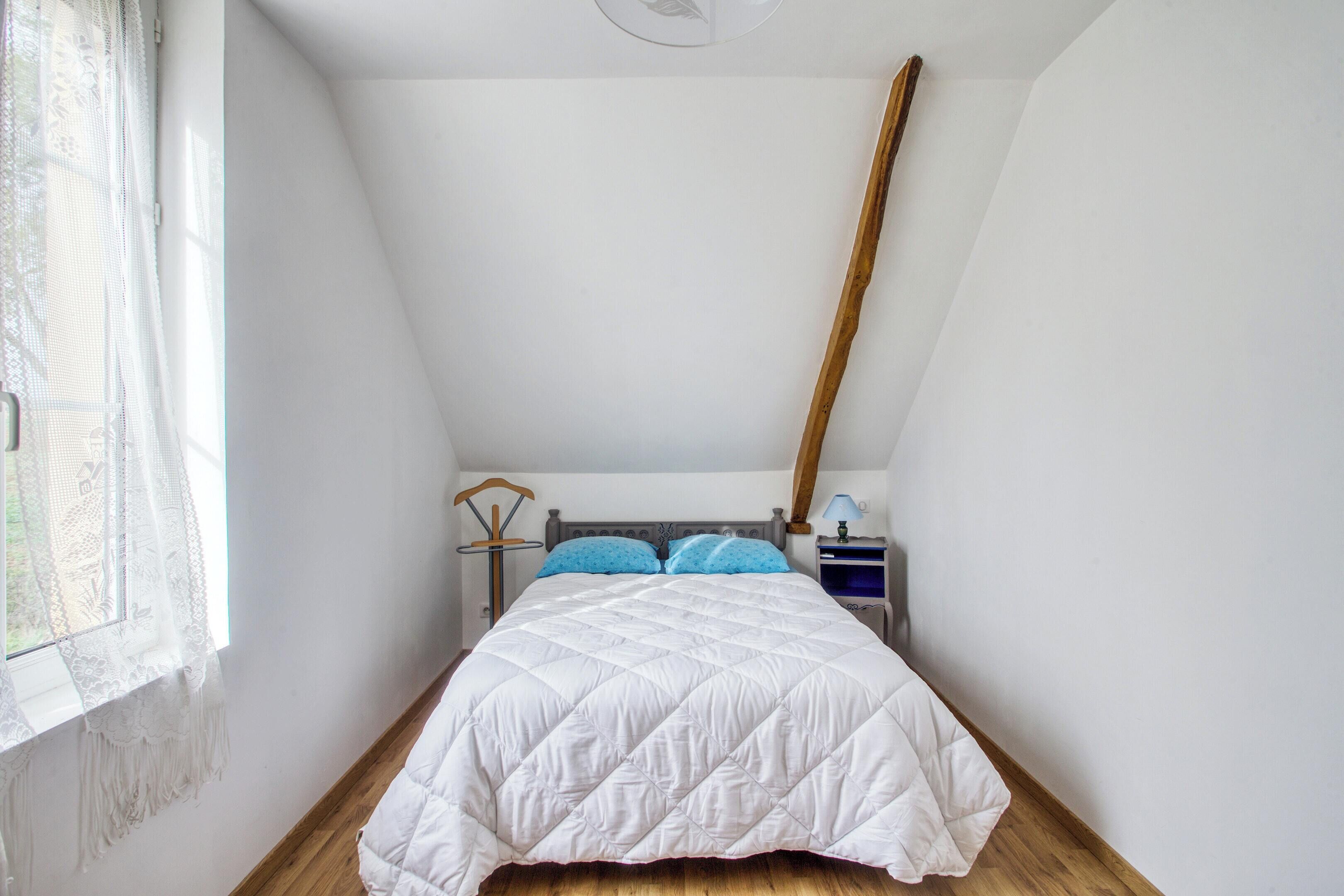 3 Schlafzimmer, Schreibtisch, Bügeleisen/Bügelbrett