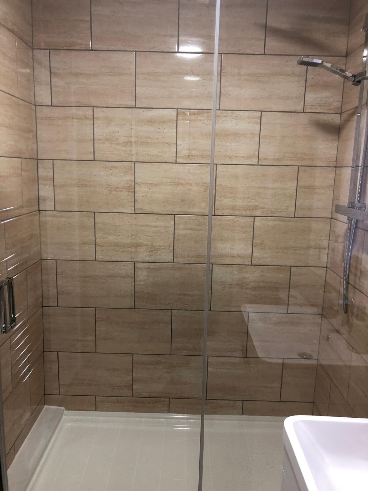 Chambre | Douche de la salle de bain