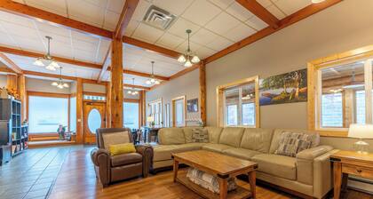 A Taste of Ely 4 BR Apartment, with Sauna